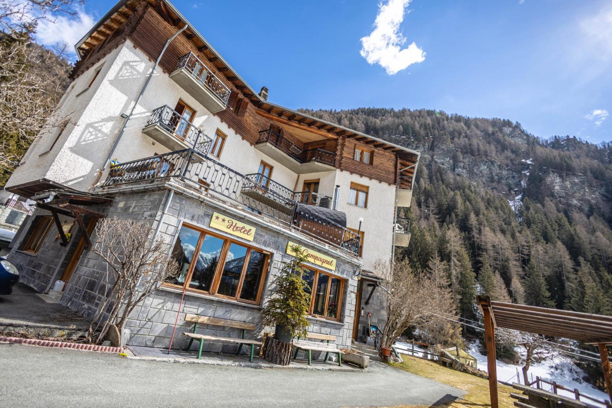 Hotel Le Campagnol Champoluc Exterior photo